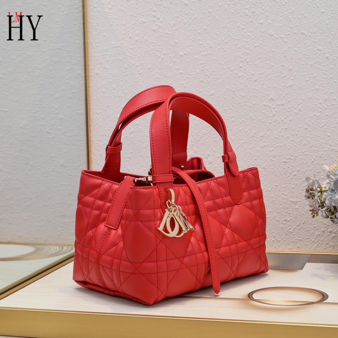 dior red quilted handbag set - 23x15x15cm - Image 8