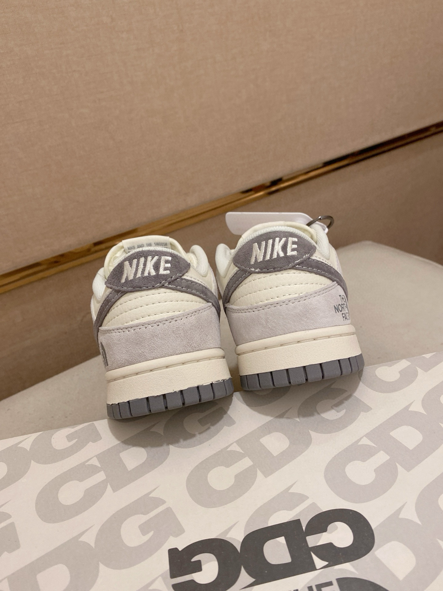 nike x the north face dunk low sneakers - size 35/44 - Image 8
