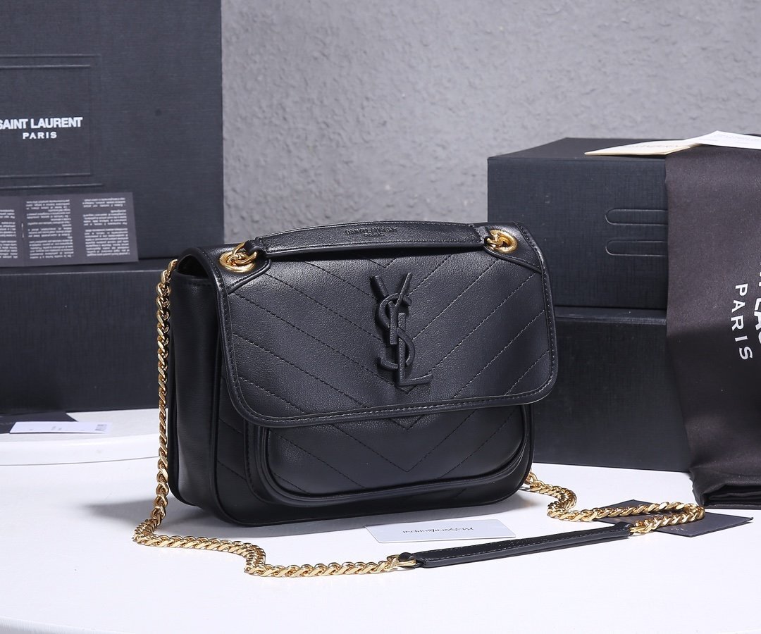 yves saint laurent black leather shoulder bag 23x16.5x12 - Image 8