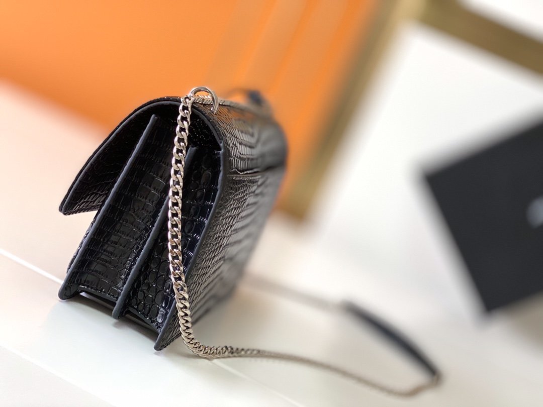 yves saint laurent black croc-embossed bag 22×8×16 - Image 8