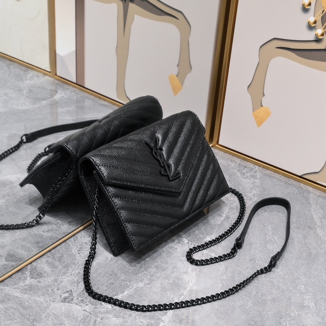 yves saint laurent black quilted crossbody bag 20*17*6 - Image 8