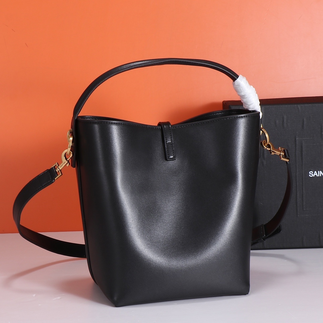 yves saint laurent black leather bucket bag with pouch - Image 8