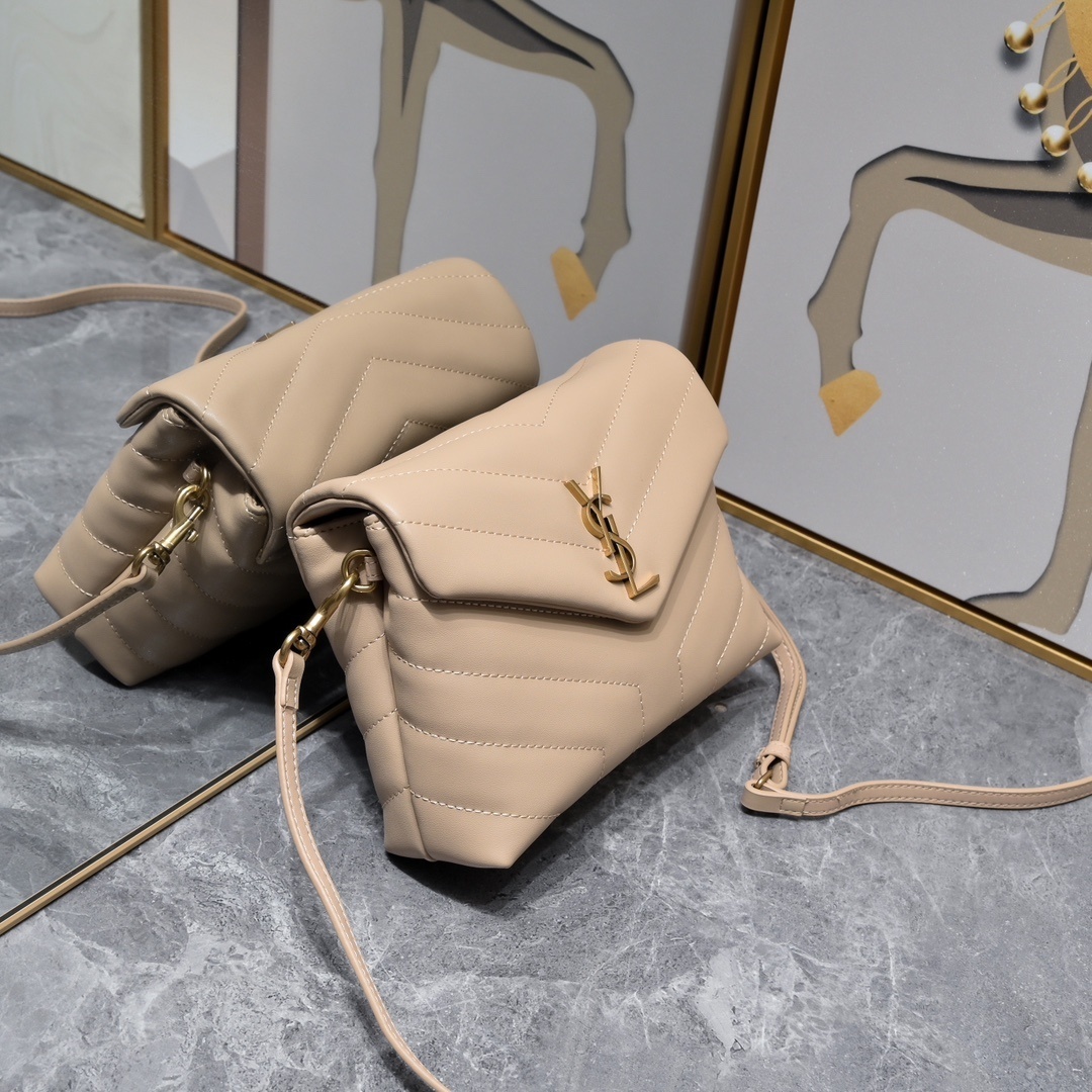 yves saint laurent beige quilted crossbody bag - 20x14x7cm - Image 8