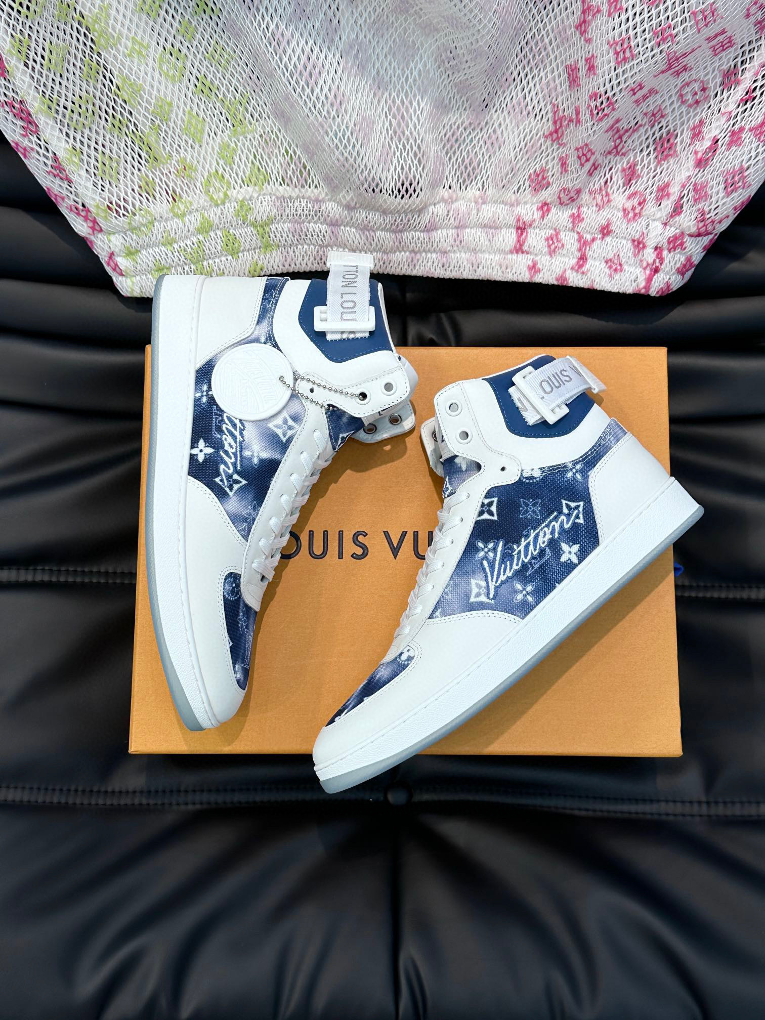 louis vuitton high-top sneakers 38-44 - Image 8