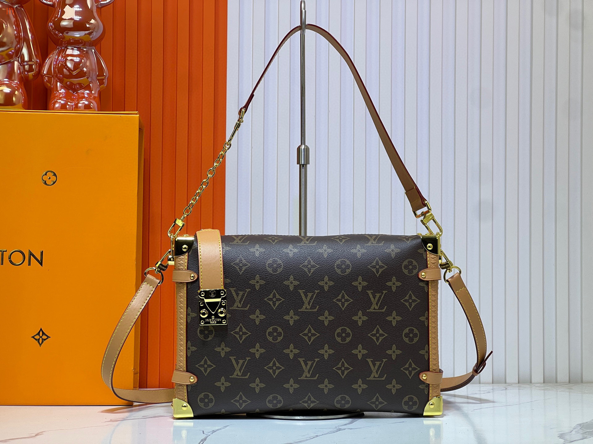 louis vuitton monogram shoulder bag 30x20x10 cm