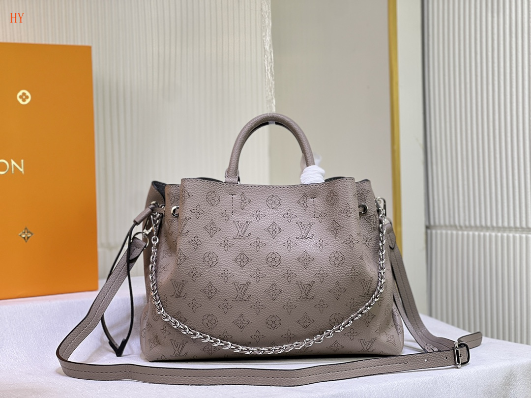 louis vuitton 32*23*13 monogram bag - model 118022