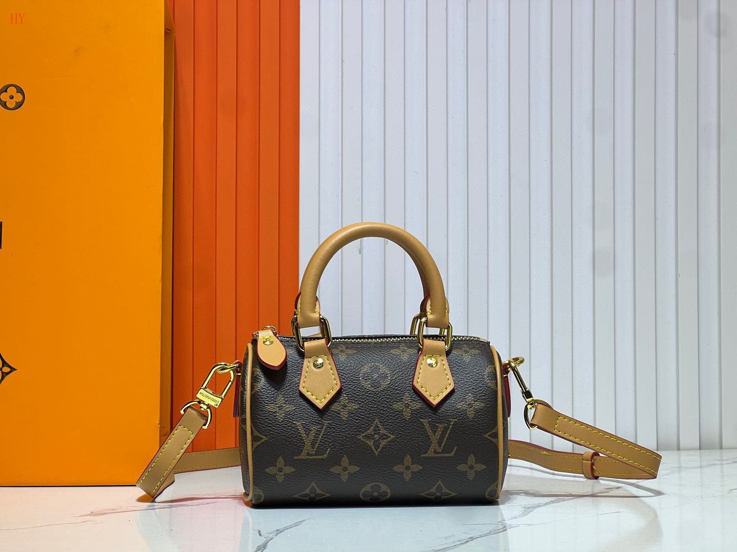 louis vuitton monogram mini handbag 16*11*9