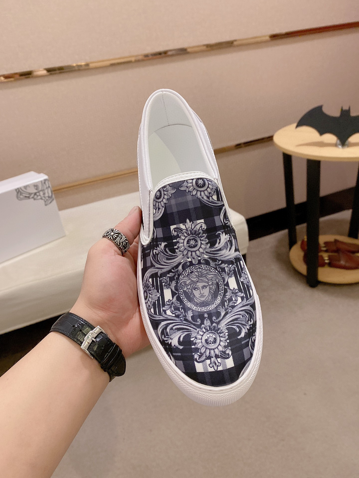 versace slip-on shoes 38-44 - stylish and comfortable - Image 8