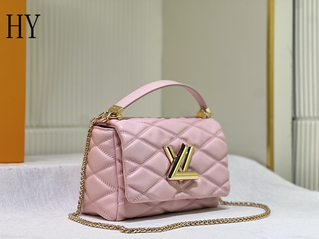 louis vuitton pink quilted handbag - 23x16x10 cm - Image 8