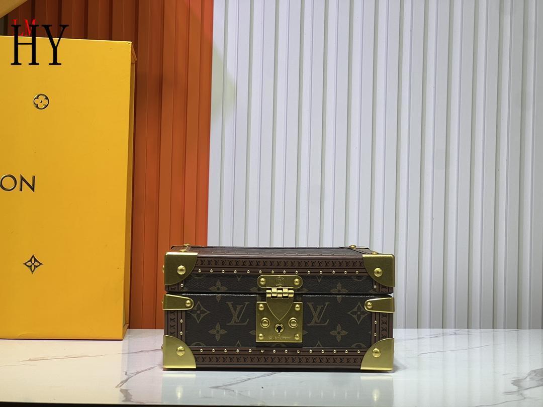 louis vuitton 23x11x23 monogram mini trunk