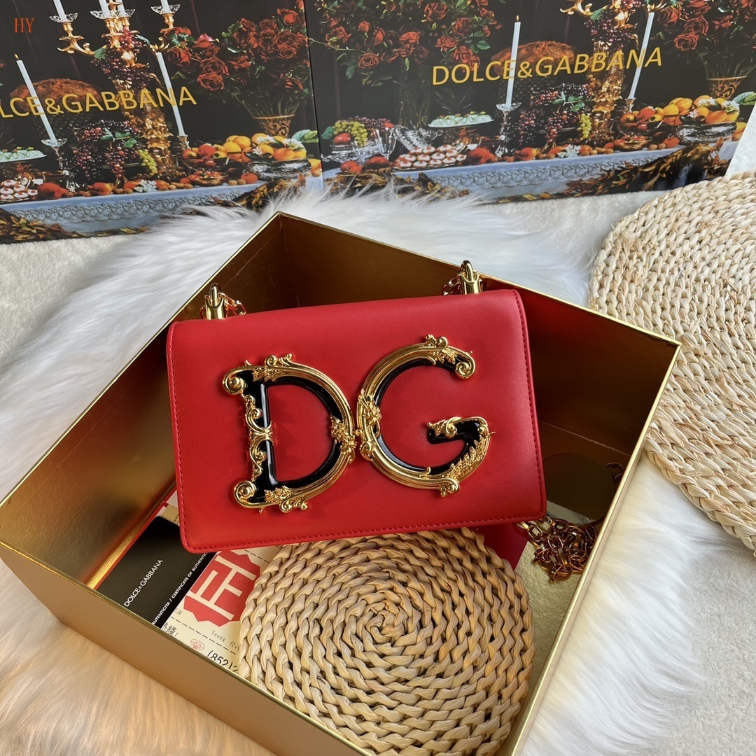 dolce & gabbana red dg logo bag 21x15x4 cm