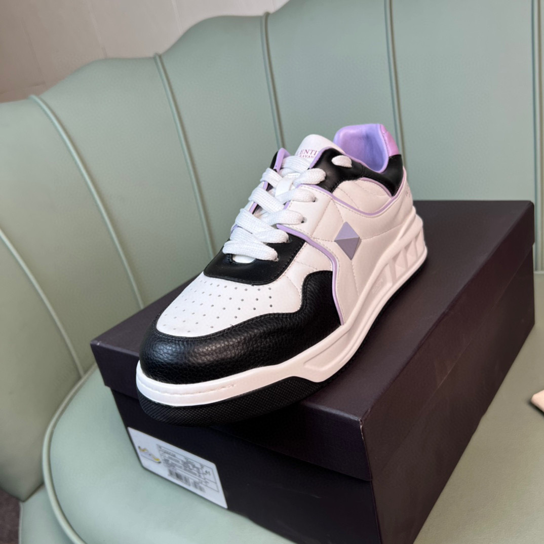 valentino unisex sneakers 35-44 - stylish black and white - Image 9