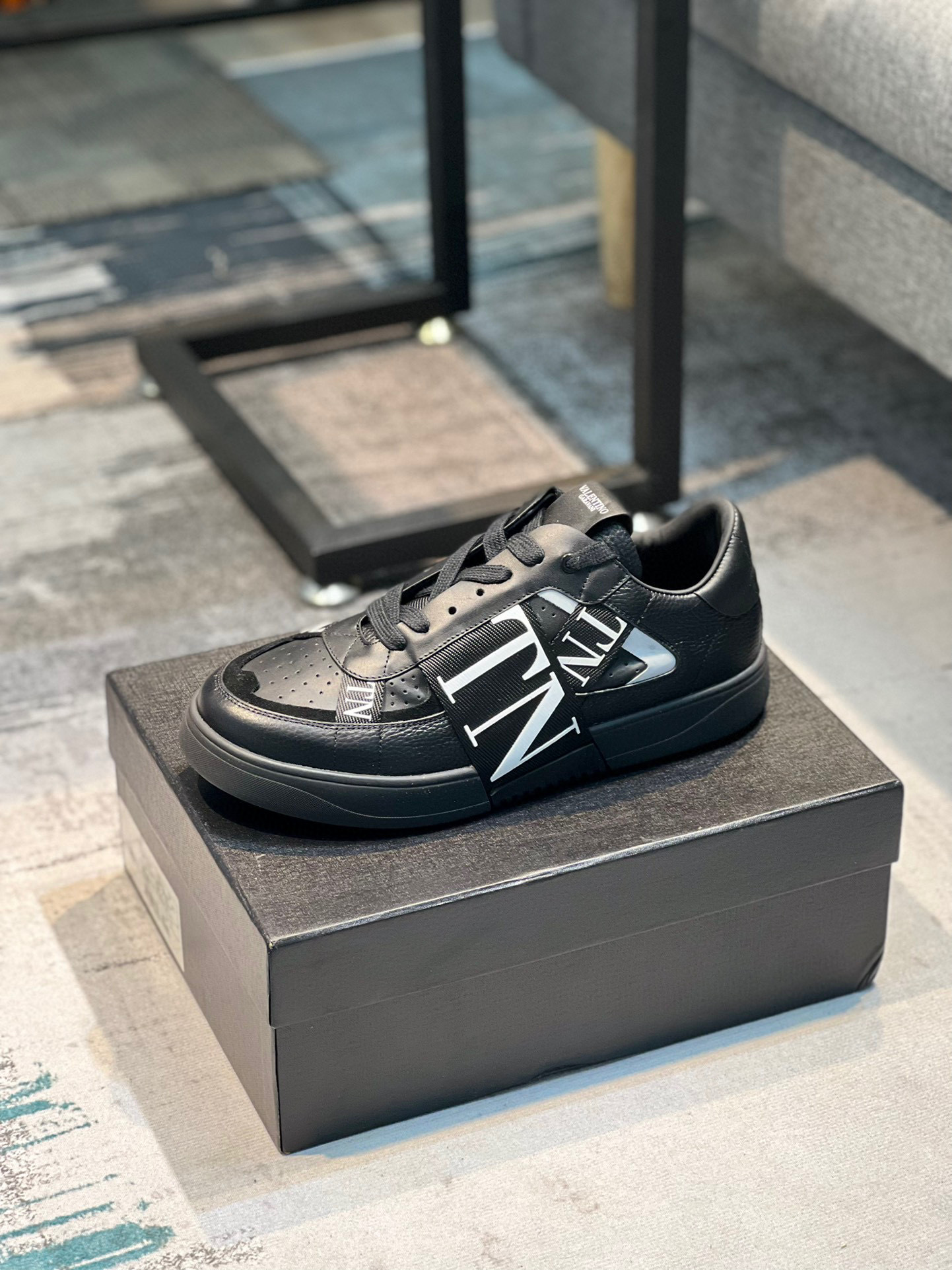 valentino unisex sneakers 35-44 - model 8061310 - Image 9