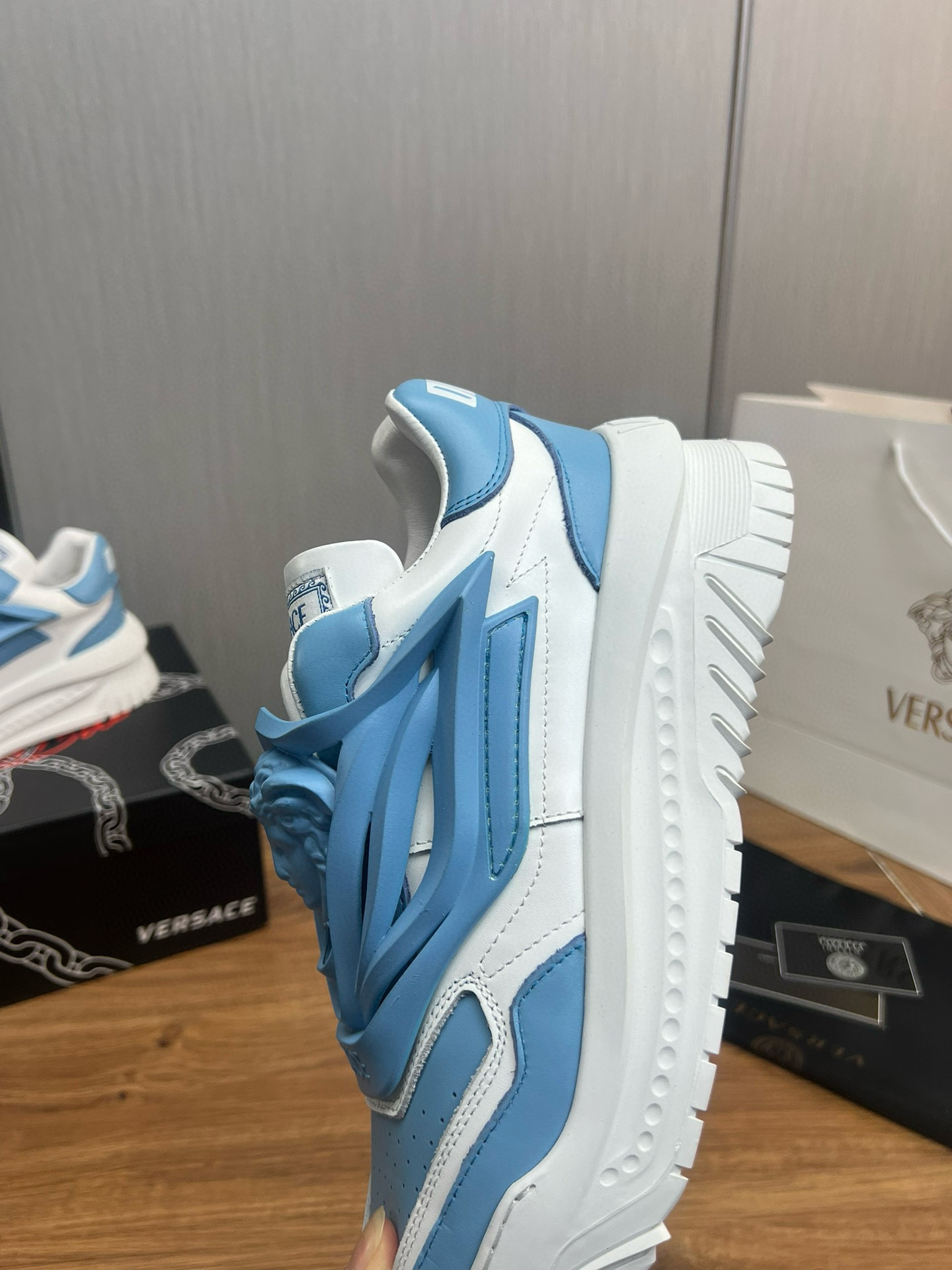 versace casual sneakers in blue/white - size 38/44 - Image 9