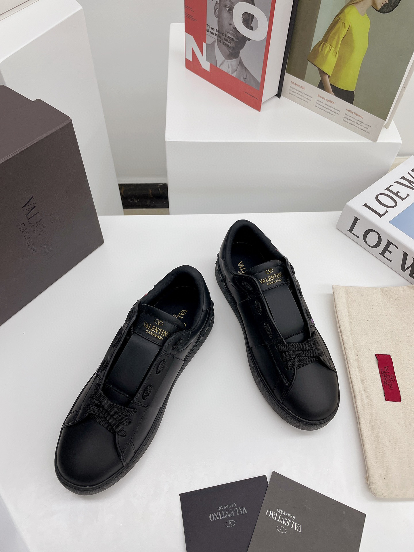 valentino unisex sneakers 35-44 with rainbow logo - Image 9