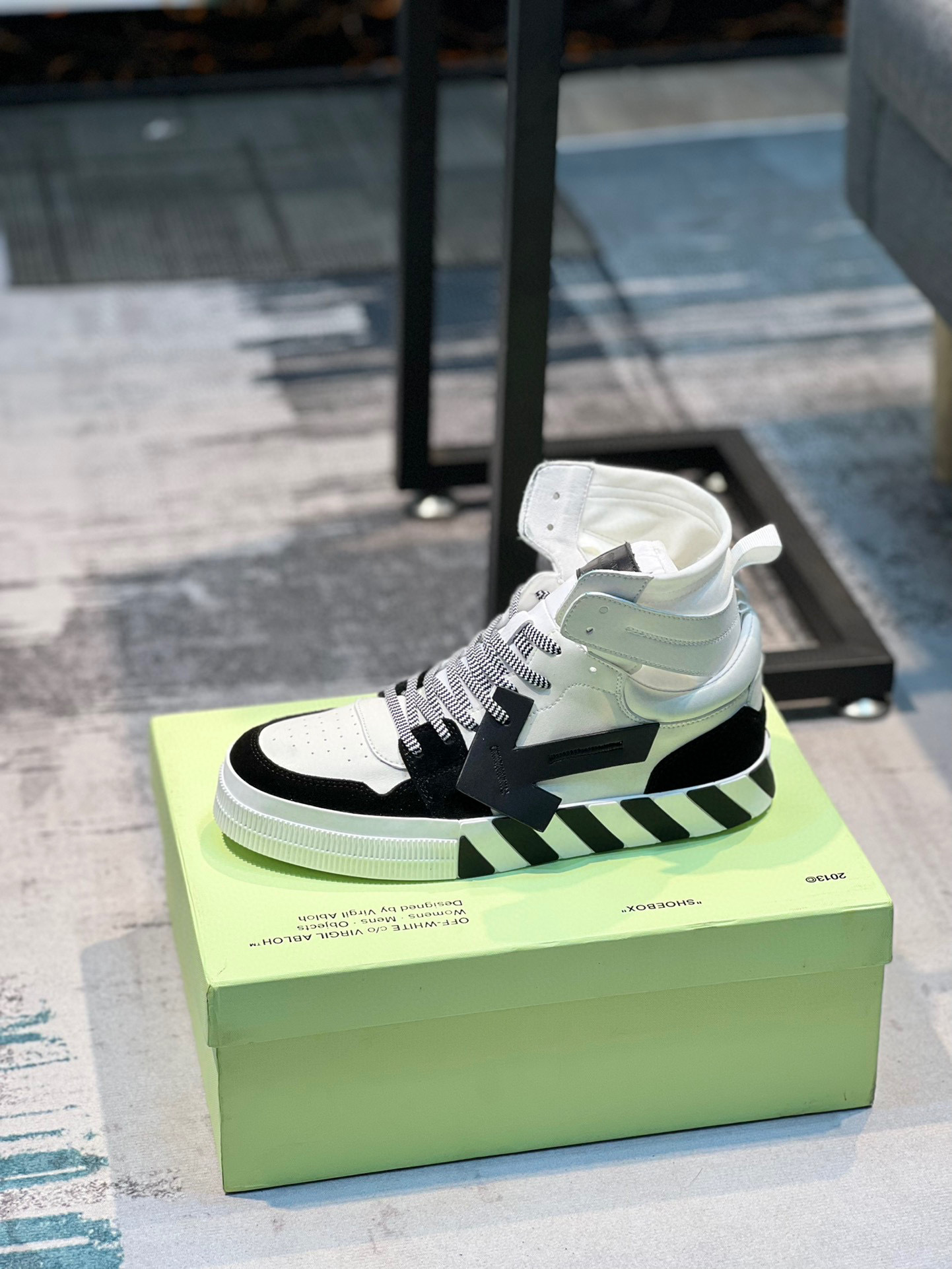 off-white high-top sneakers size 38-44