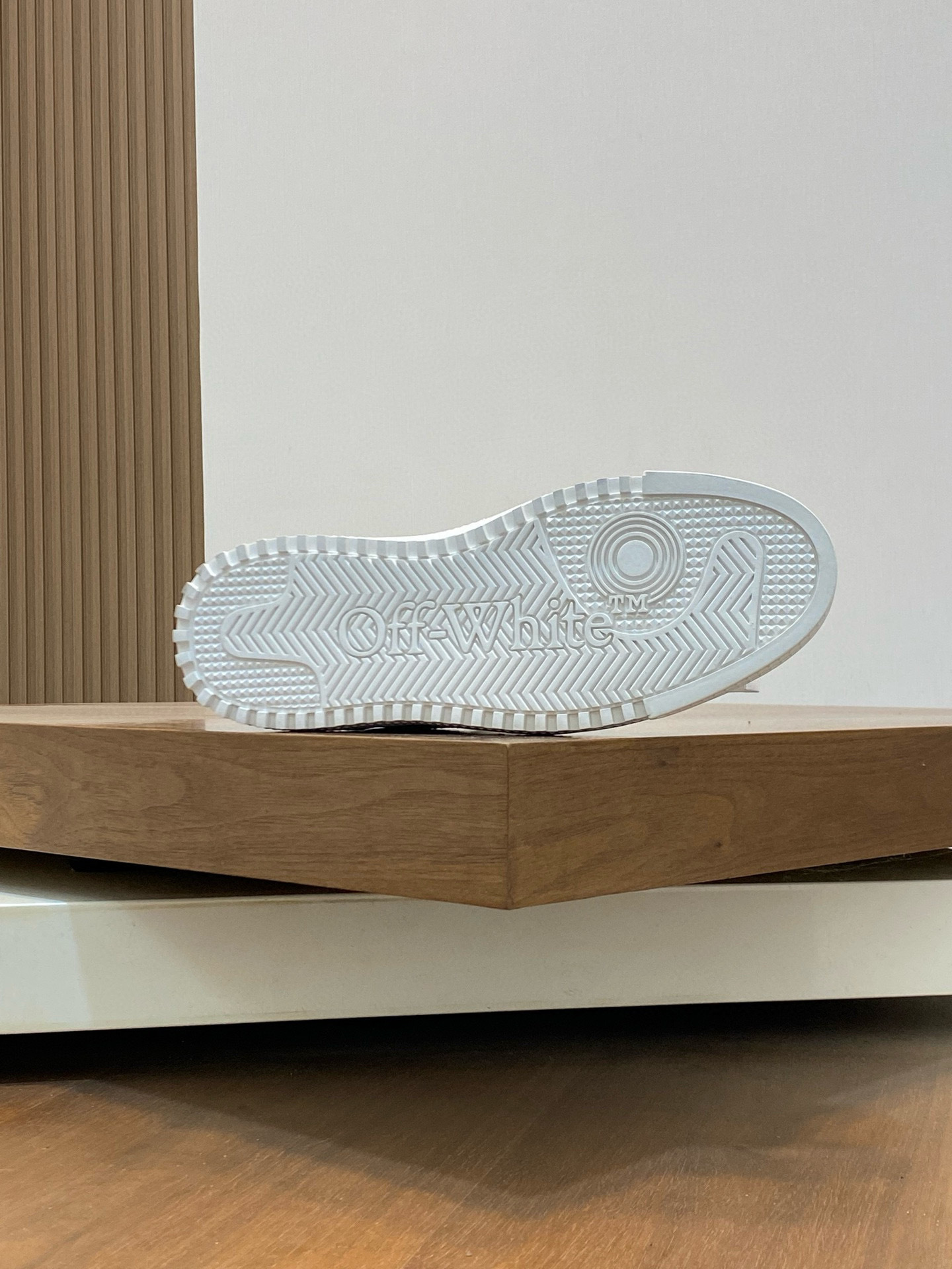 off-white couples sneakers 36/44 - stylish and comfortable - Image 9