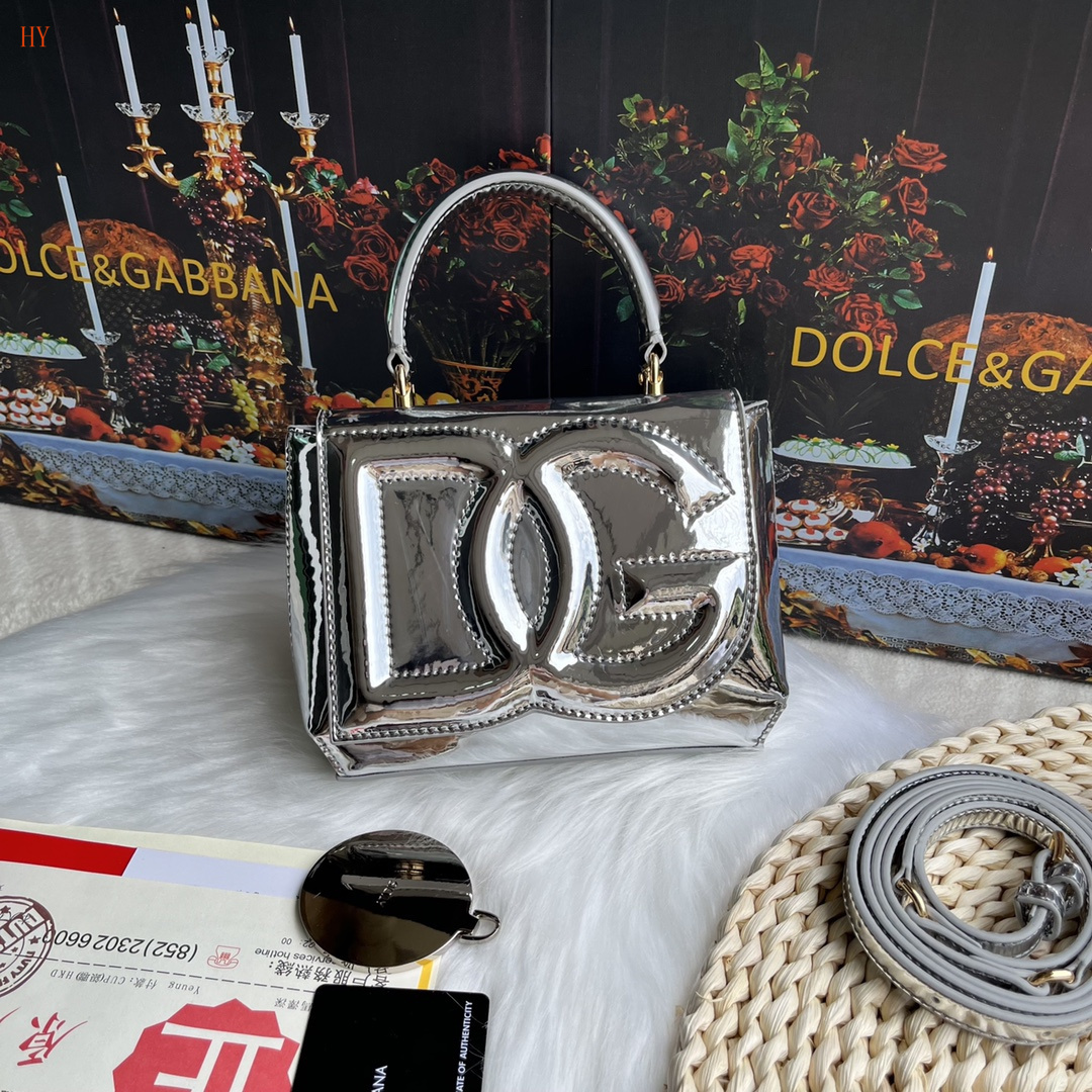 dolce & gabbana silver dg handbag 17.5x13.5x6.5