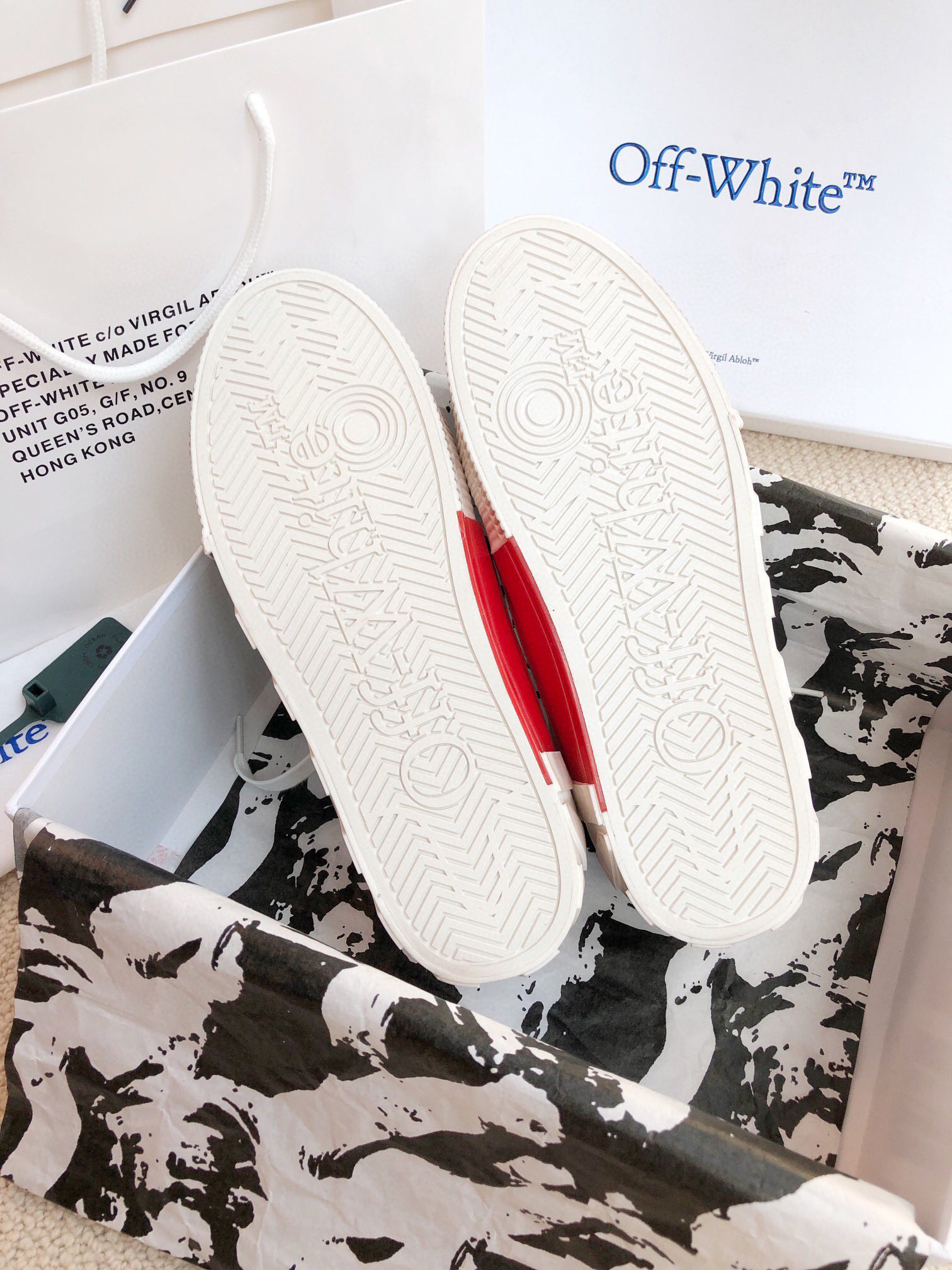 off-white couple's sneakers 35-44 with green logo - Image 9