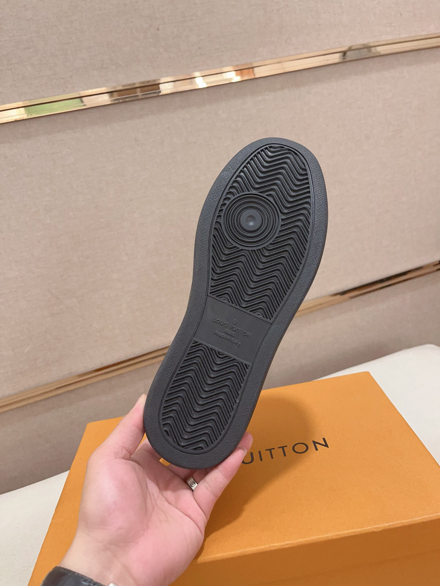 louis vuitton casual sneakers 38-44 - Image 9