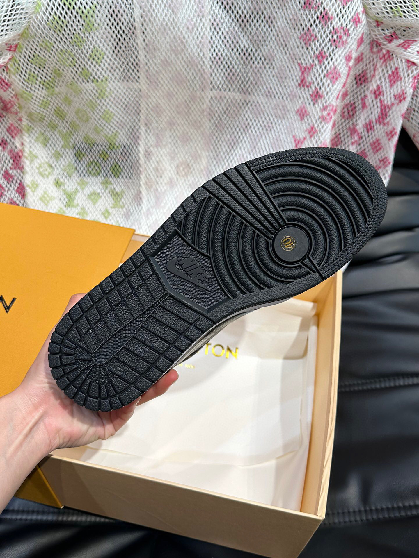 louis vuitton x nike air sneakers 38-44 - Image 9