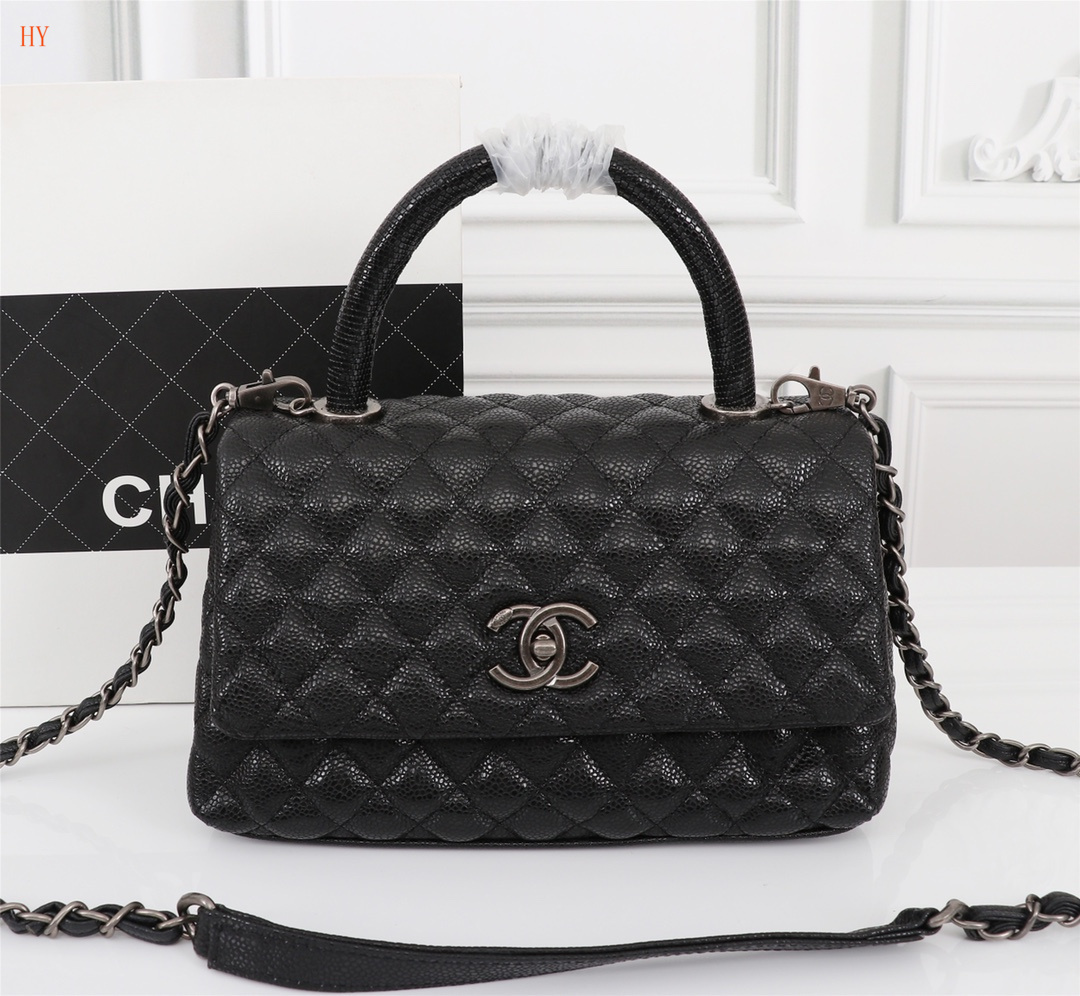 chanel black quilted handbag 25x18x10 cm, model 2325052