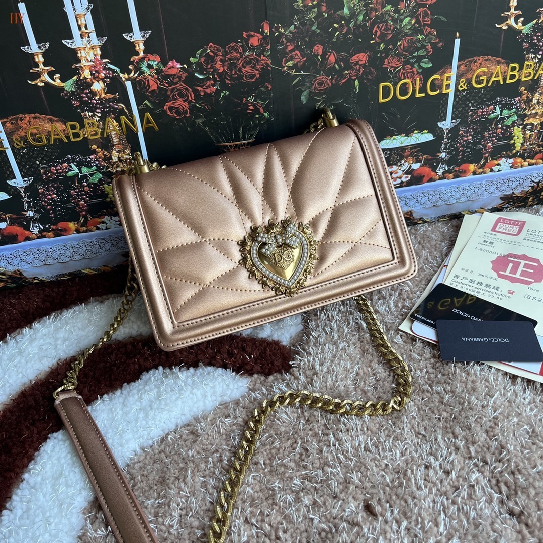 dolce & gabbana quilted heart bag - 21x14.5x3 cm