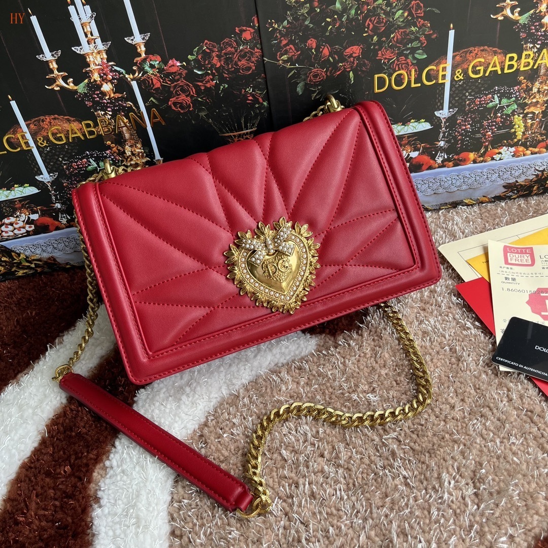 dolce & gabbana red quilted heart bag 26x18x7.5
