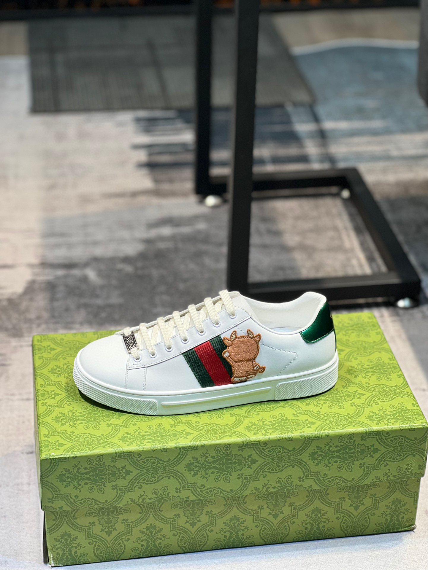gucci g couples sneakers 35-44 with bear design - Image 9