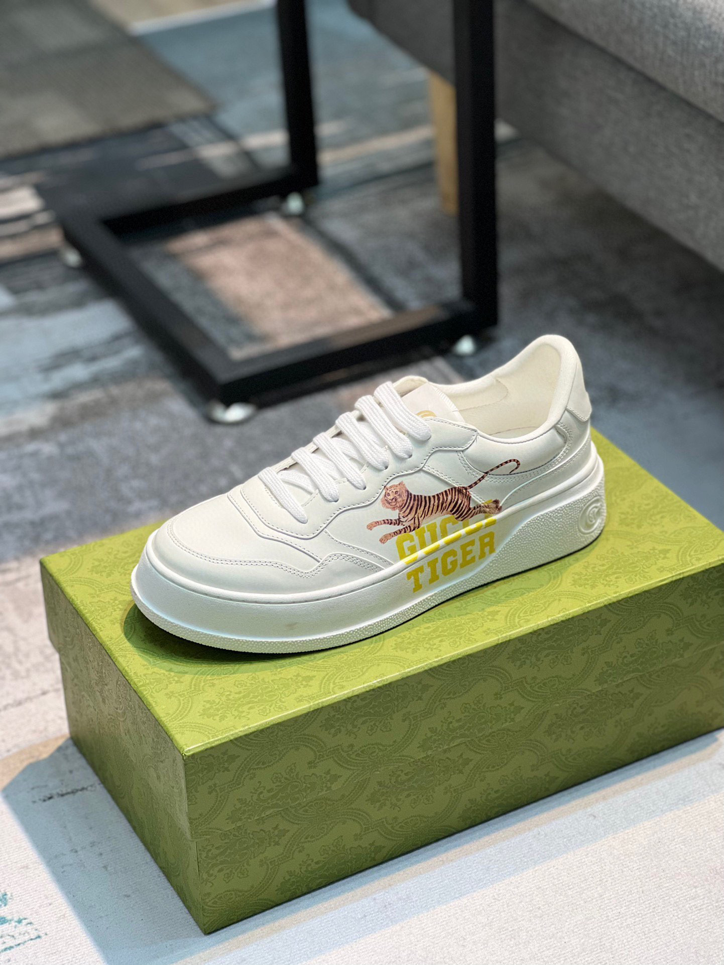 gucci g couples sneakers 35-44 with tiger design - Image 9