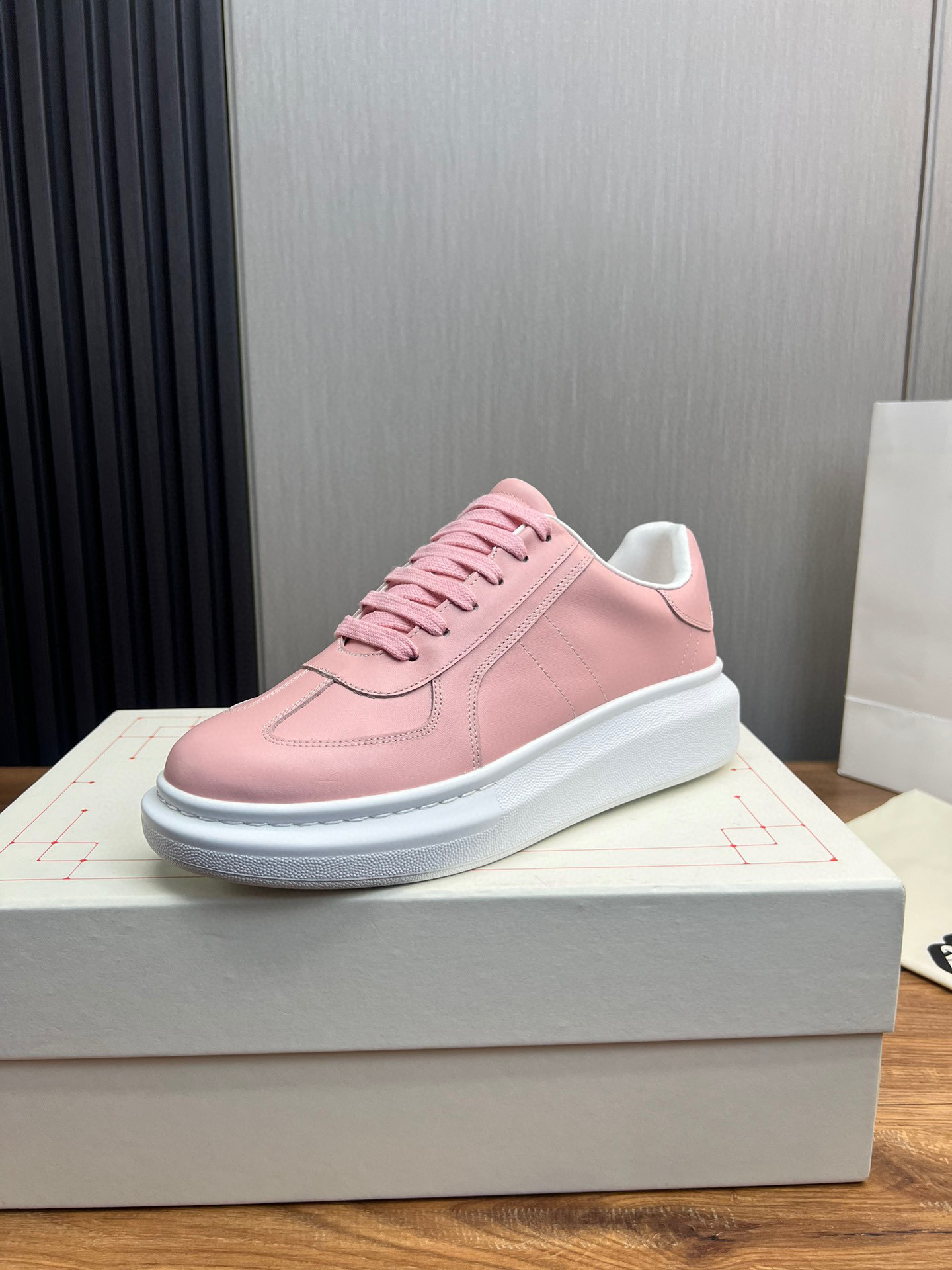 alexander mcqueen pink sneakers mq 8063320 (size 35-44) - Image 9