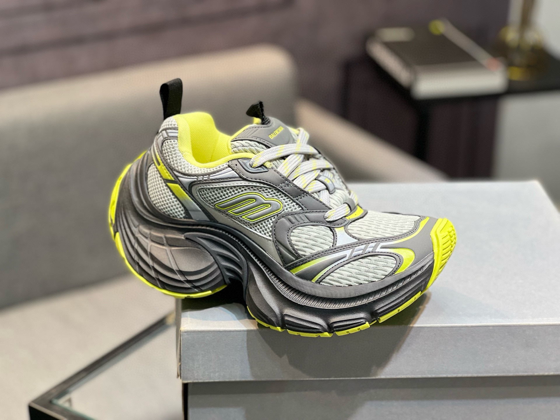 balenciaga unisex sneakers 35/46 - gray/neon yellow - Image 9