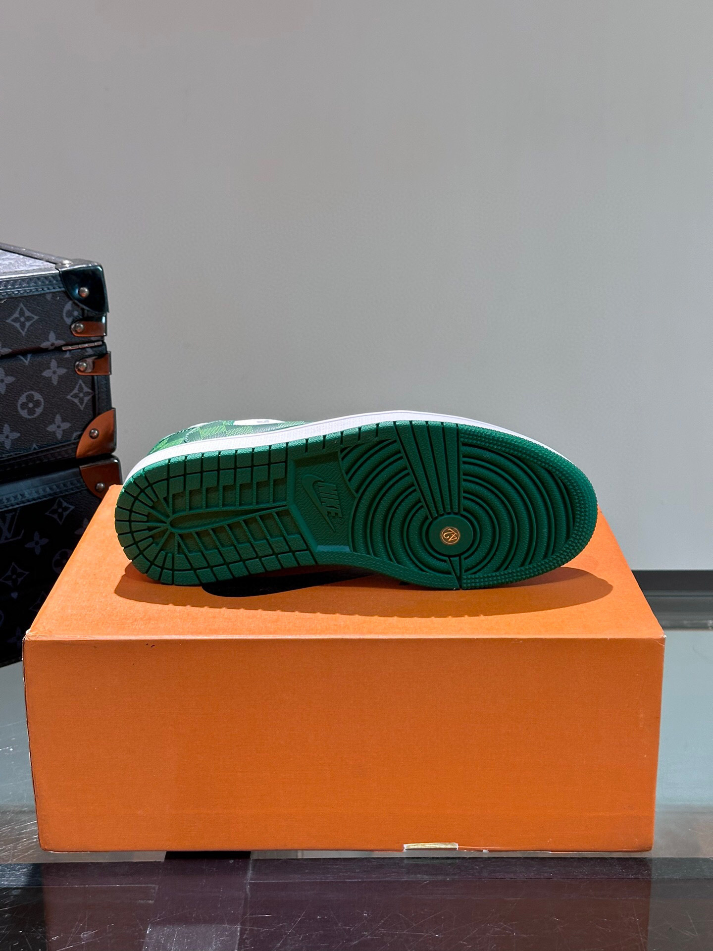 louis vuitton l casual sneakers size 38-44 - Image 9