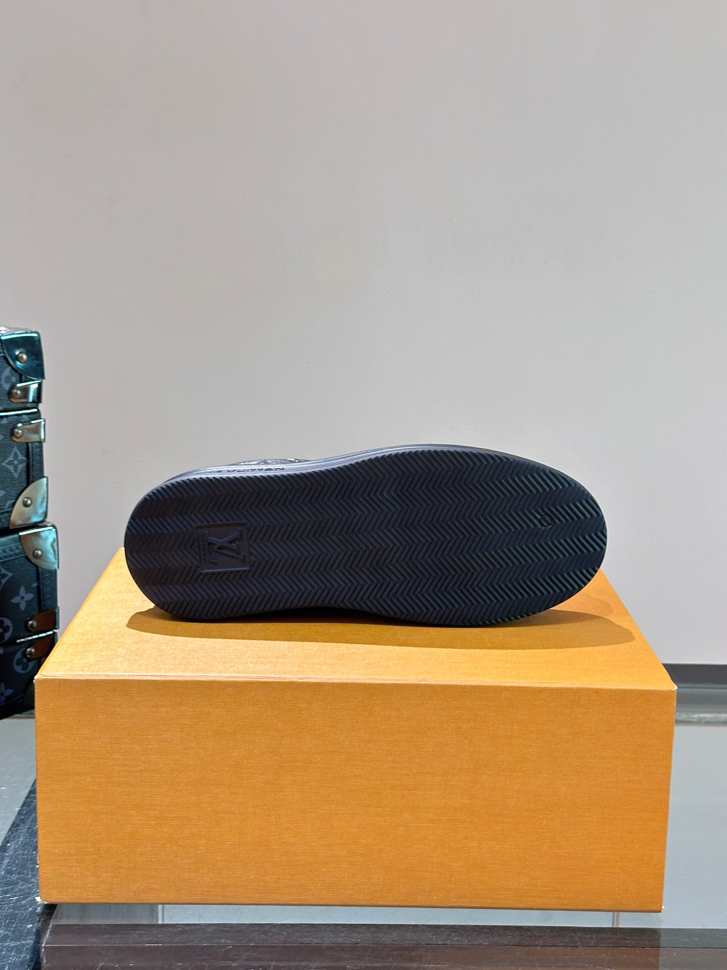 louis vuitton l casual shoes 38-44 - Image 9