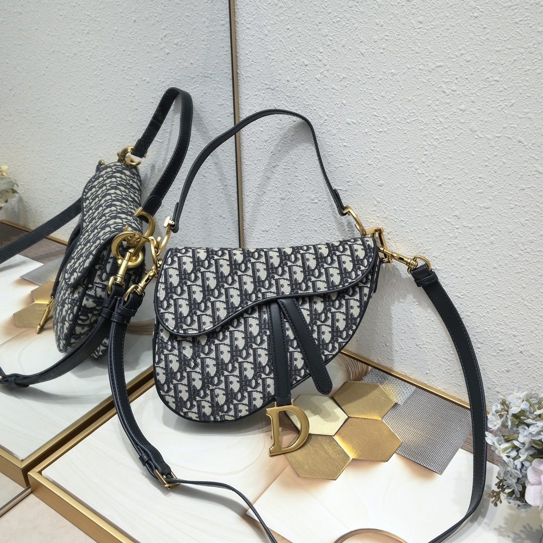 dior saddle bag - large 25.5 x 20 x 6.5 cm