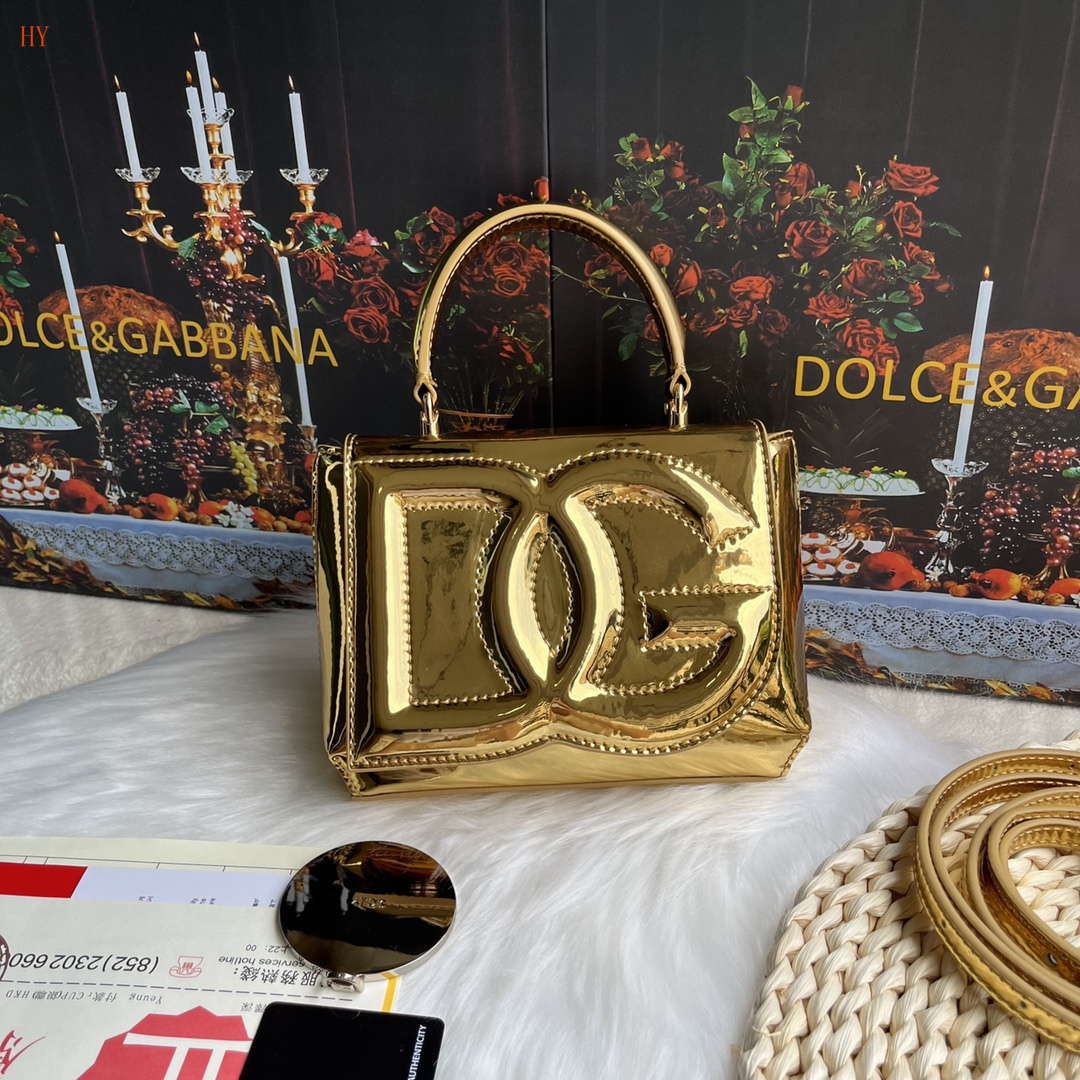 dolce & gabbana gold dg logo handbag 17.5x13.5x6.5