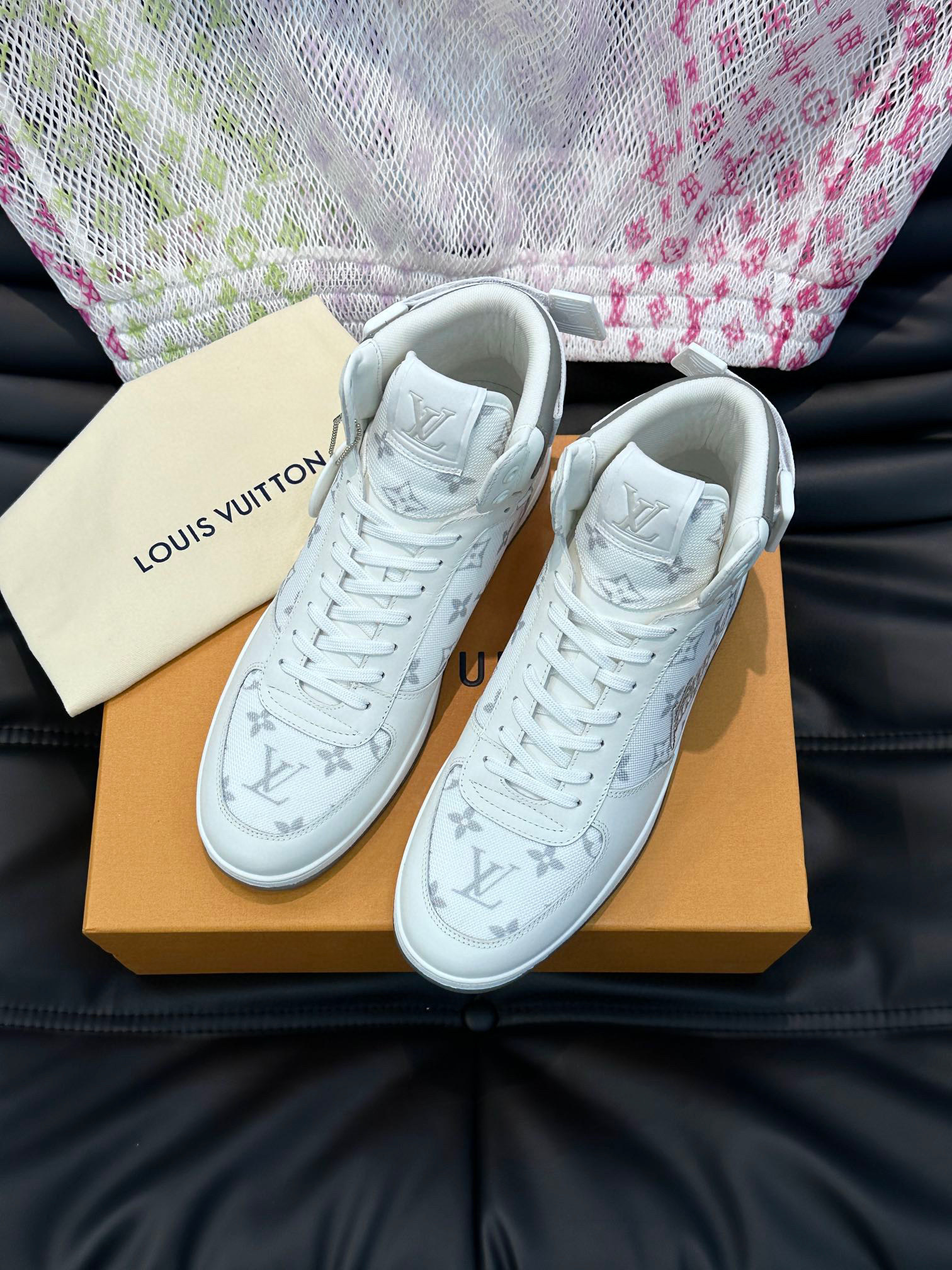 louis vuitton white sneakers size 38-44 - Image 9