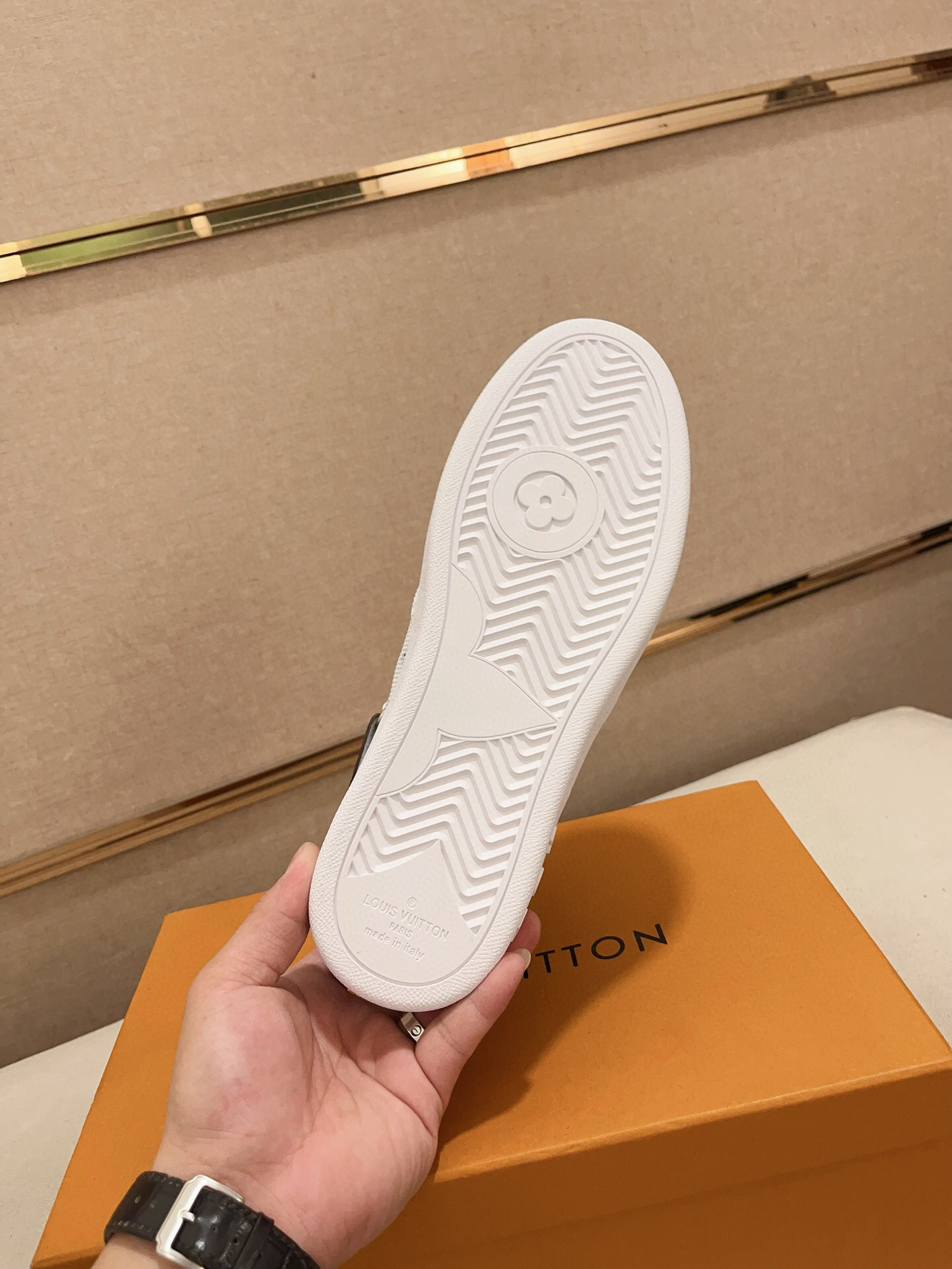 louis vuitton high-top sneakers size 38-44 - Image 9