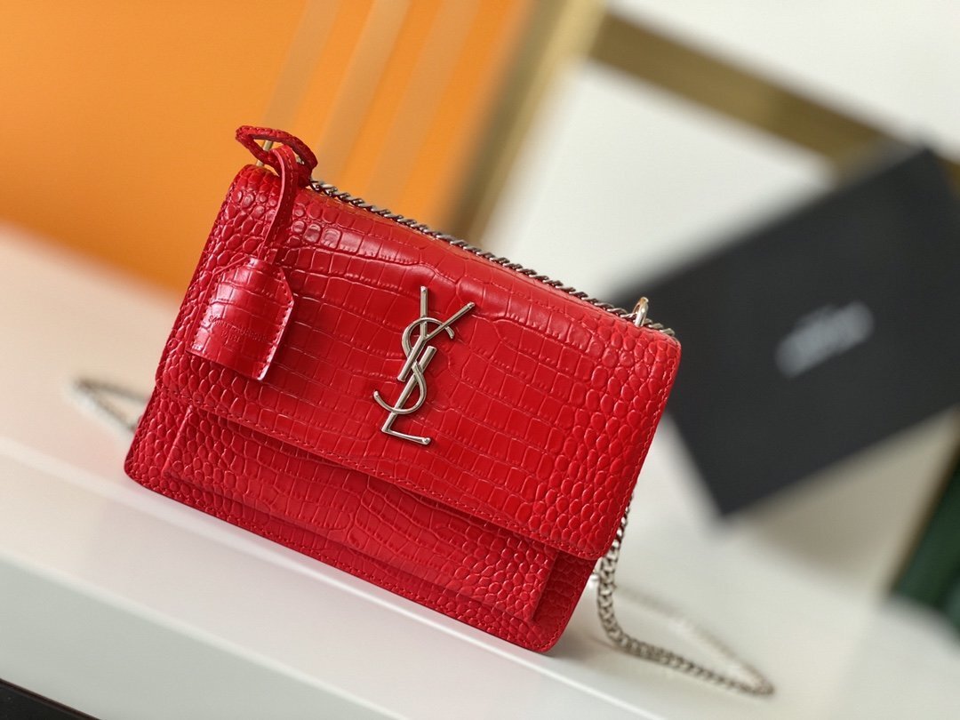 yves saint laurent red croc-embossed leather bag 22×8×16