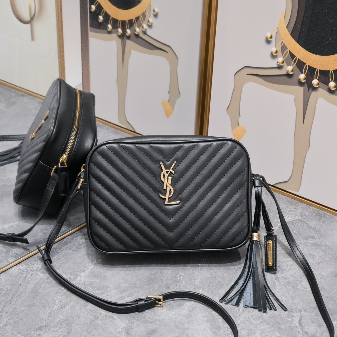 yves saint laurent black chevron crossbody bag 23x16x6cm