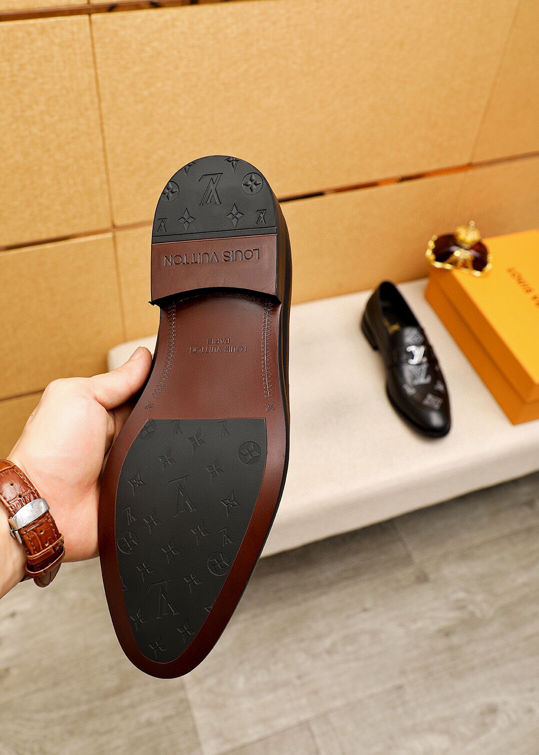 louis vuitton black leather loafers size 38-44 - Image 9