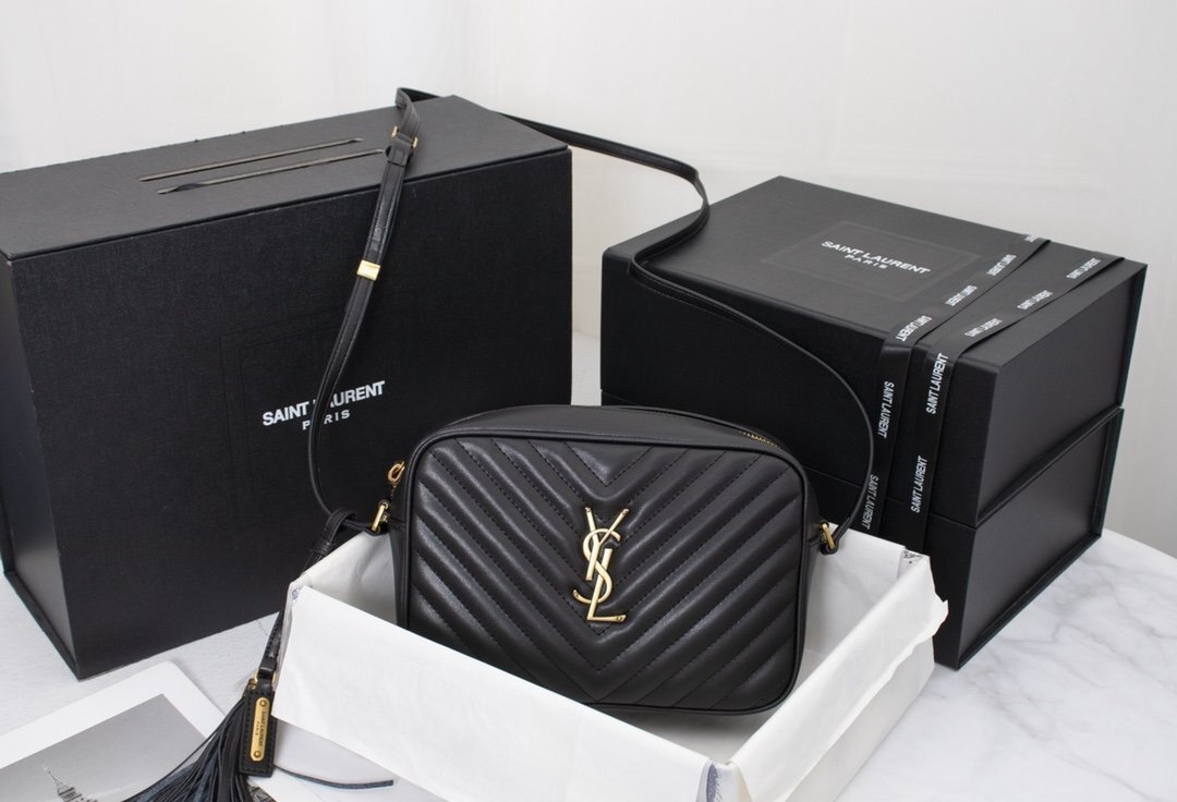yves saint laurent black quilted crossbody bag 23x16x6