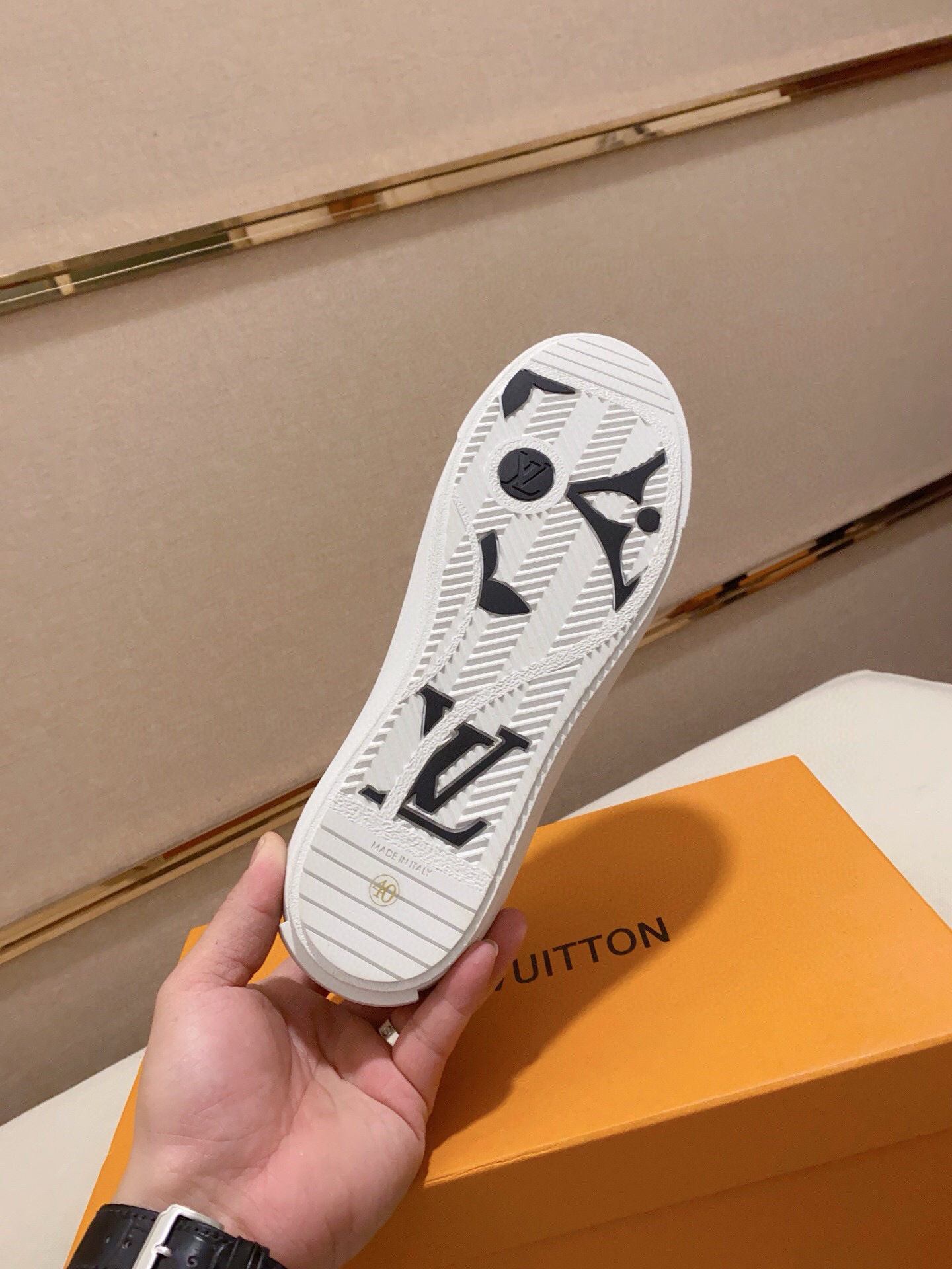 louis vuitton l casual shoes 38-44 - Image 9