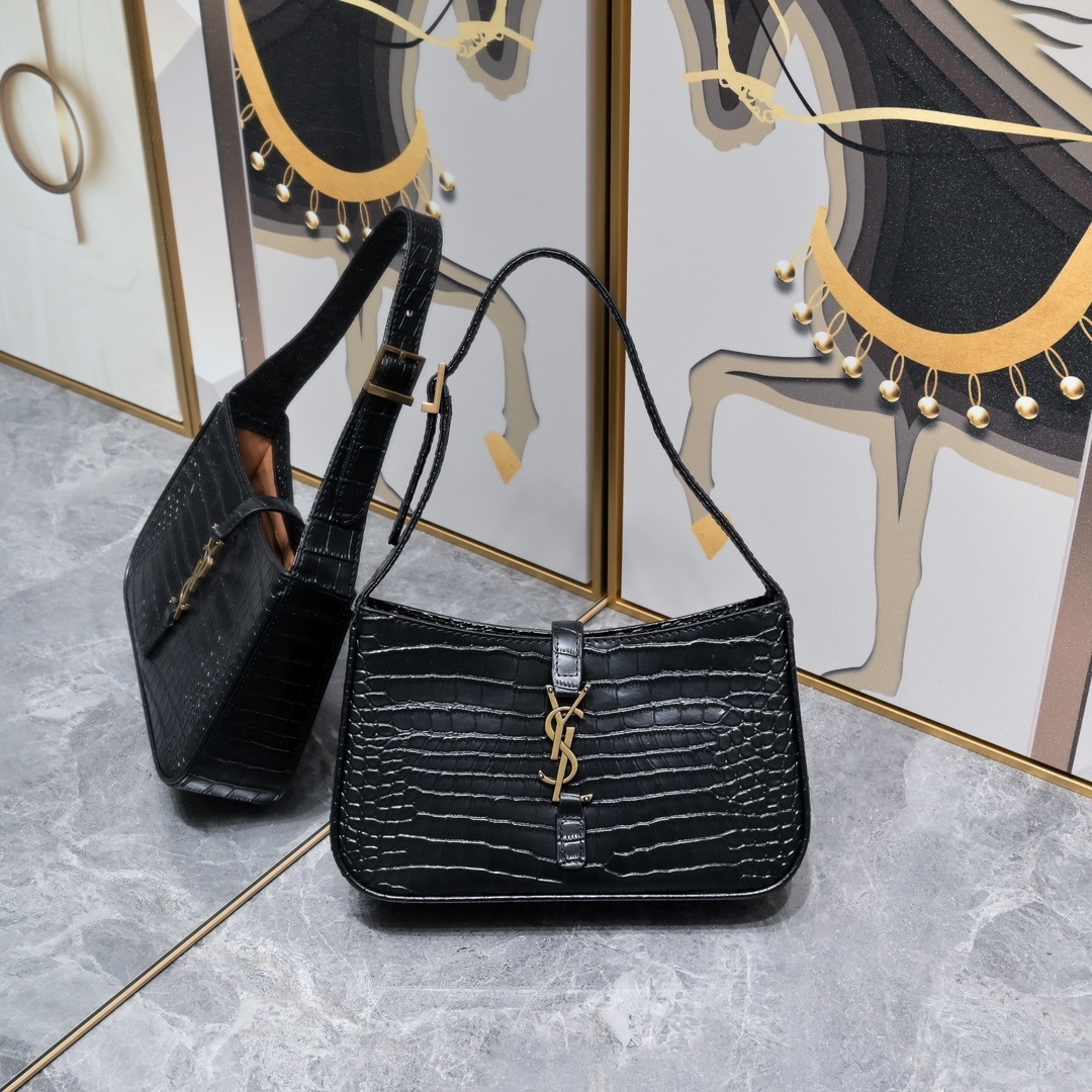 yves saint laurent black crocodile-effect handbag 24.5x16x6cm