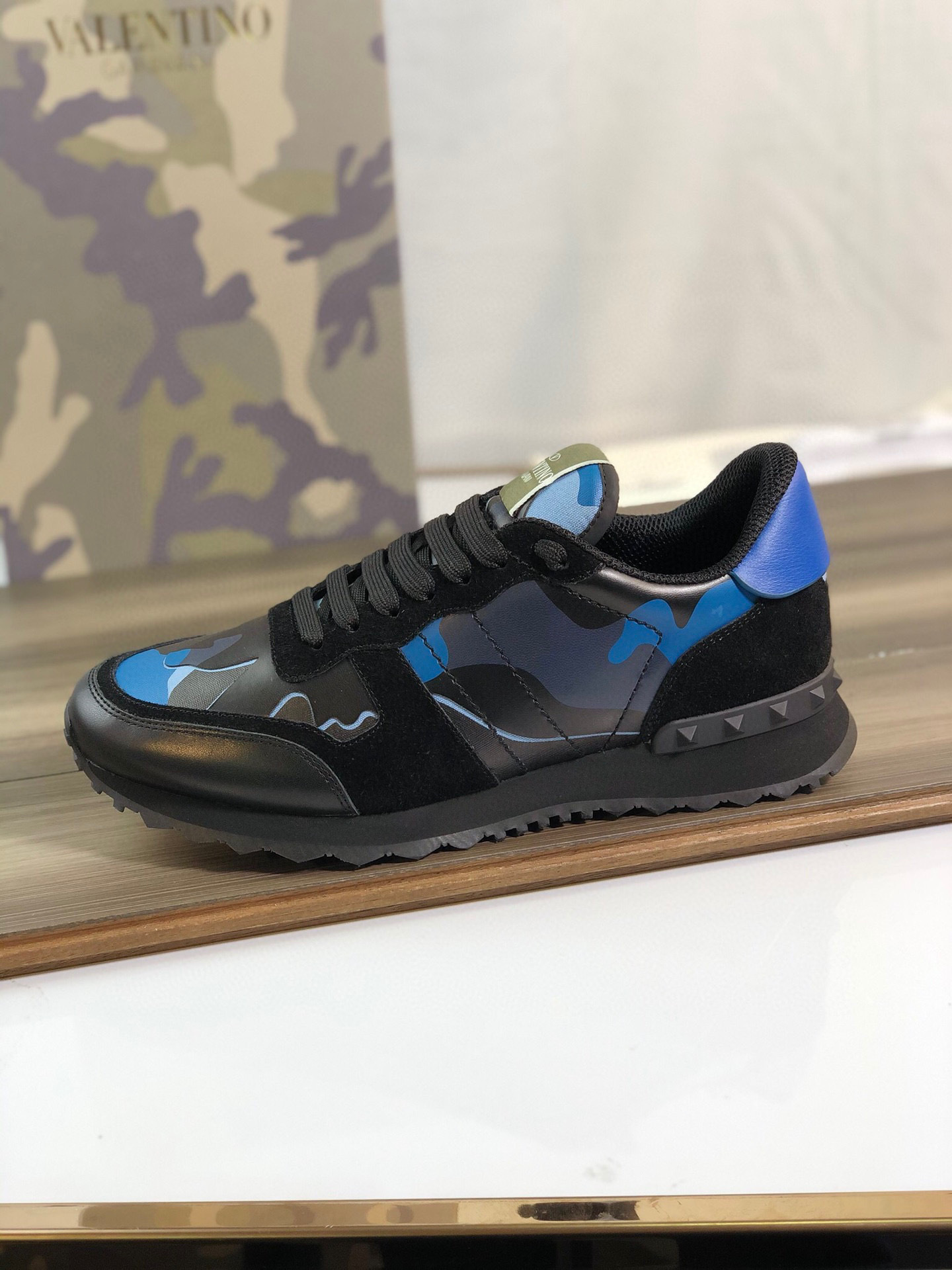 valentino camouflage sneakers size 38-44 - Image 9