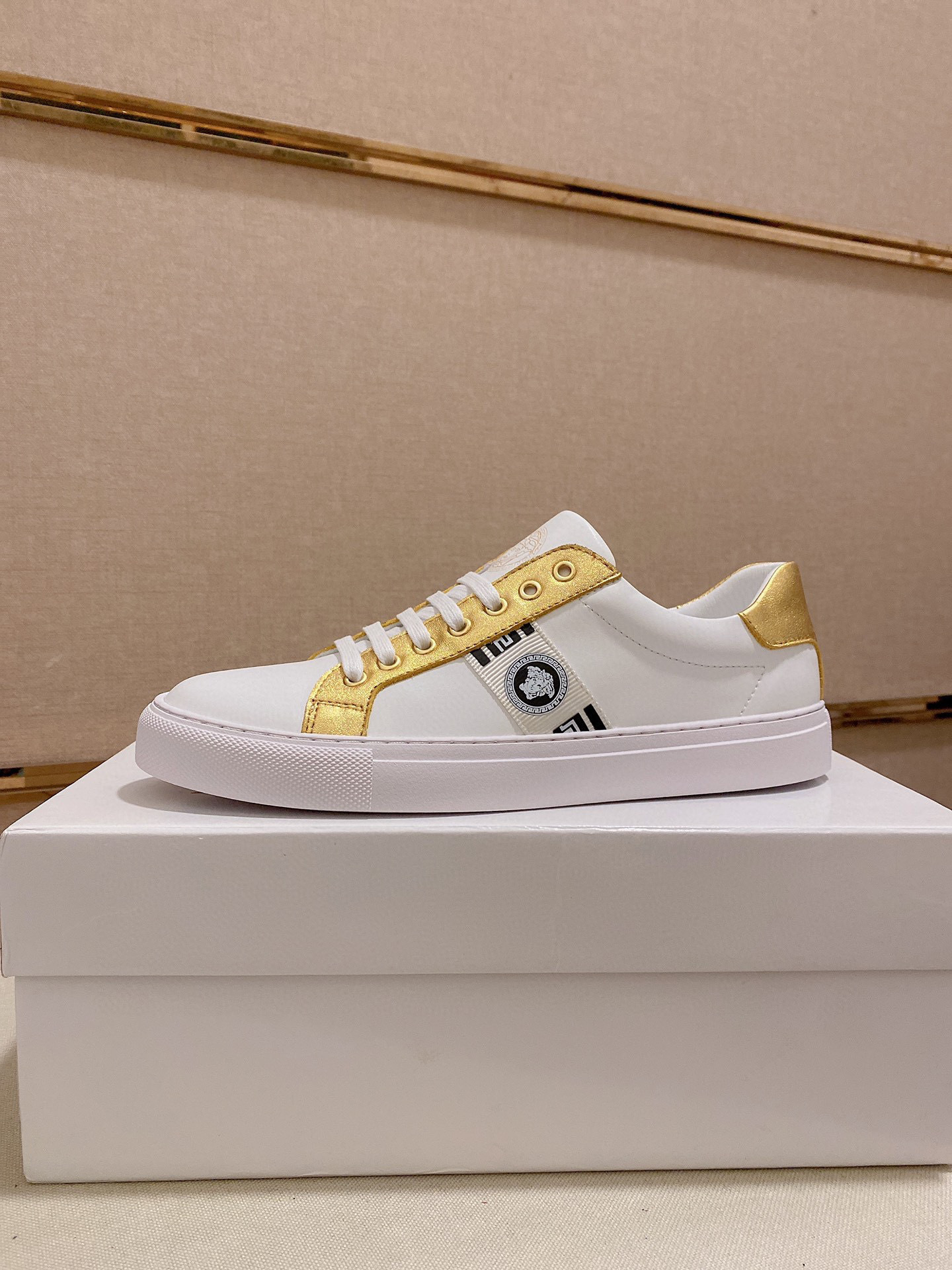 versace casual shoes - size 38-44 - model 8022210