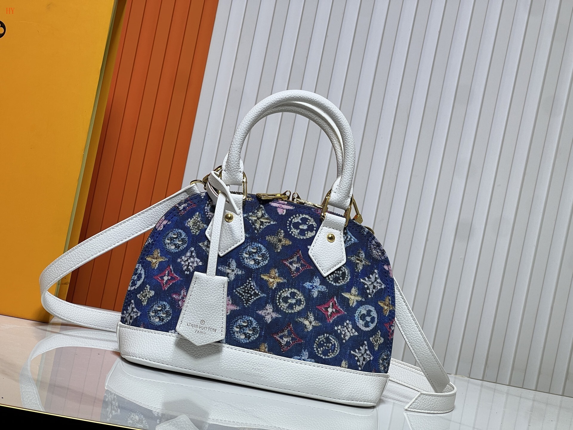 louis vuitton handbag 23.5x17.5x11.5