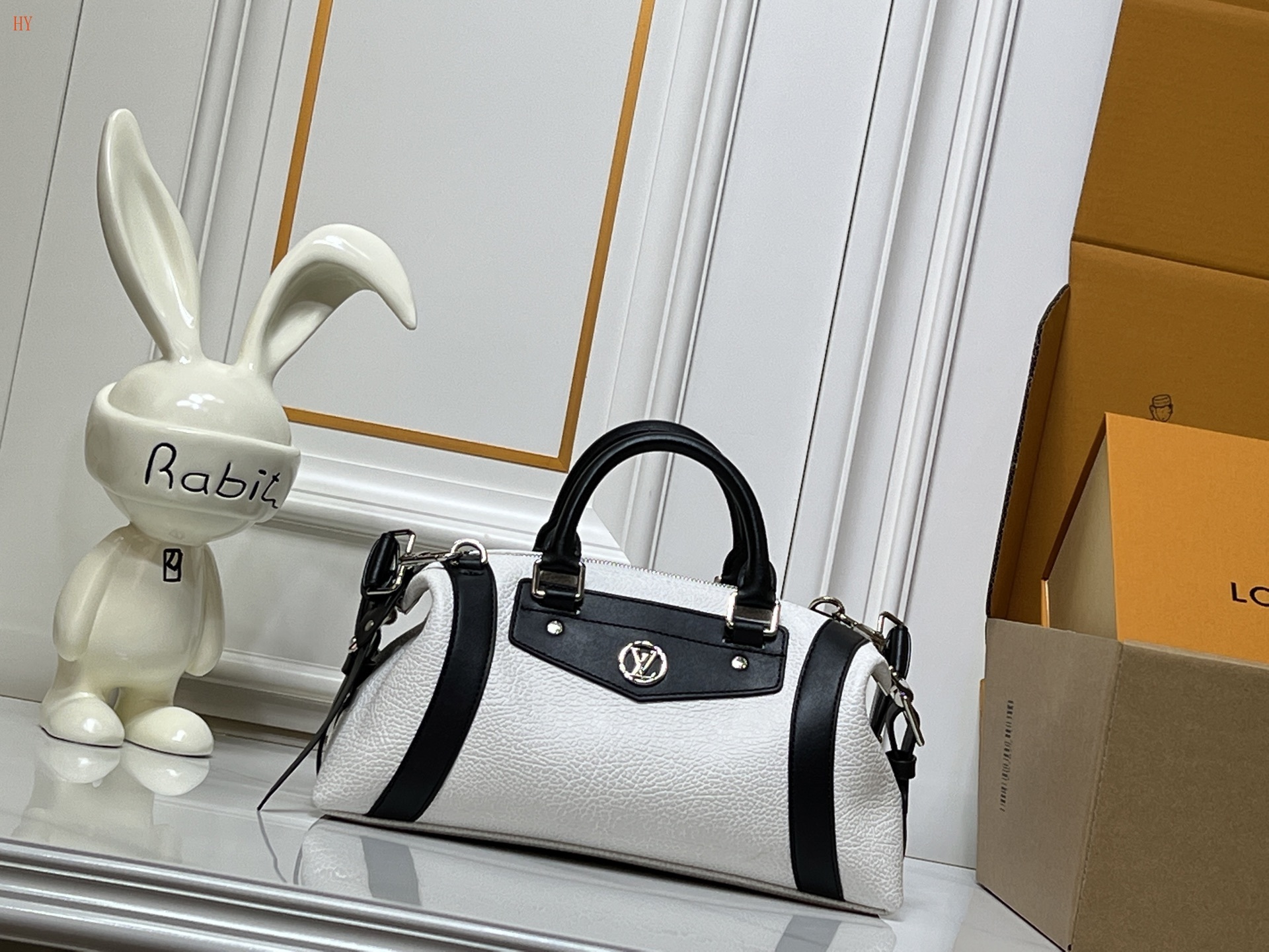 louis vuitton handbag 38*15*15 - model 118012