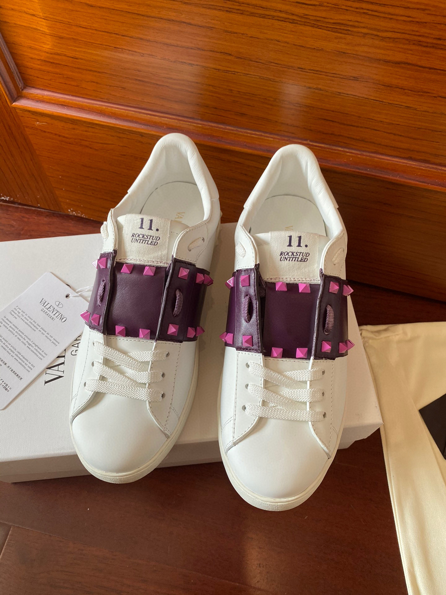 valentino unisex sneakers 35-44 with studded strap - Image 9