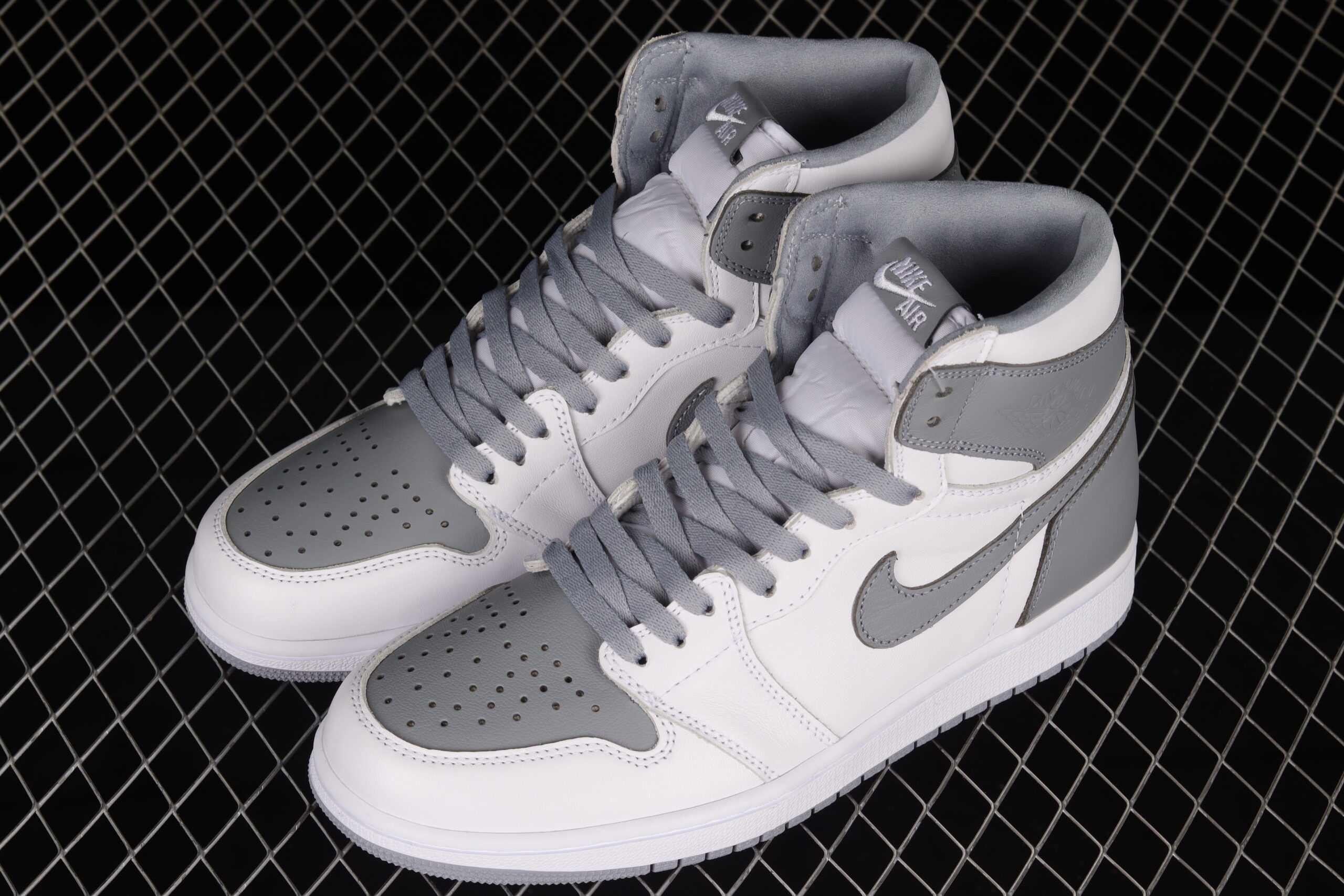 air jordan 1 high og "stealth" aj1 555088-037 - Image 3